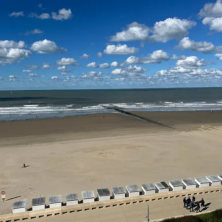 Digue De Westende, Studio Avec Coin Nuit, Piscine, Vue Mer Et Plage Fantastique Middelkerke Exterior photo