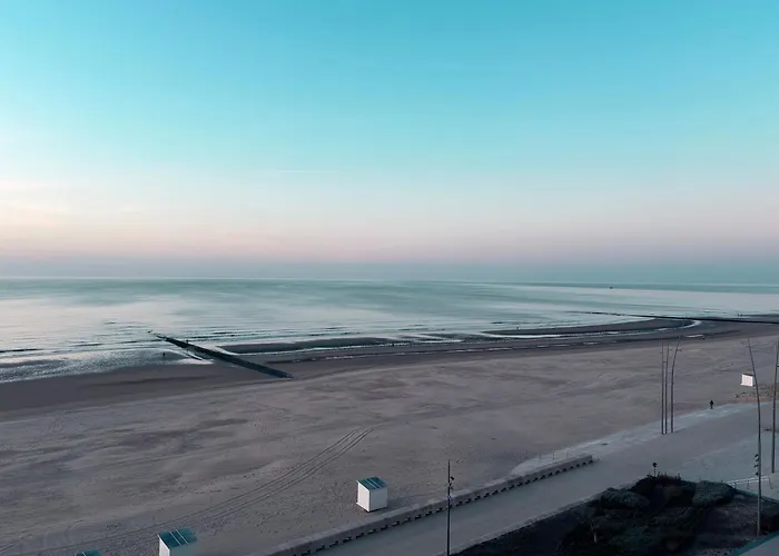 Digue De Westende, Studio Avec Coin Nuit, Piscine, Vue Mer Et Plage Fantastique