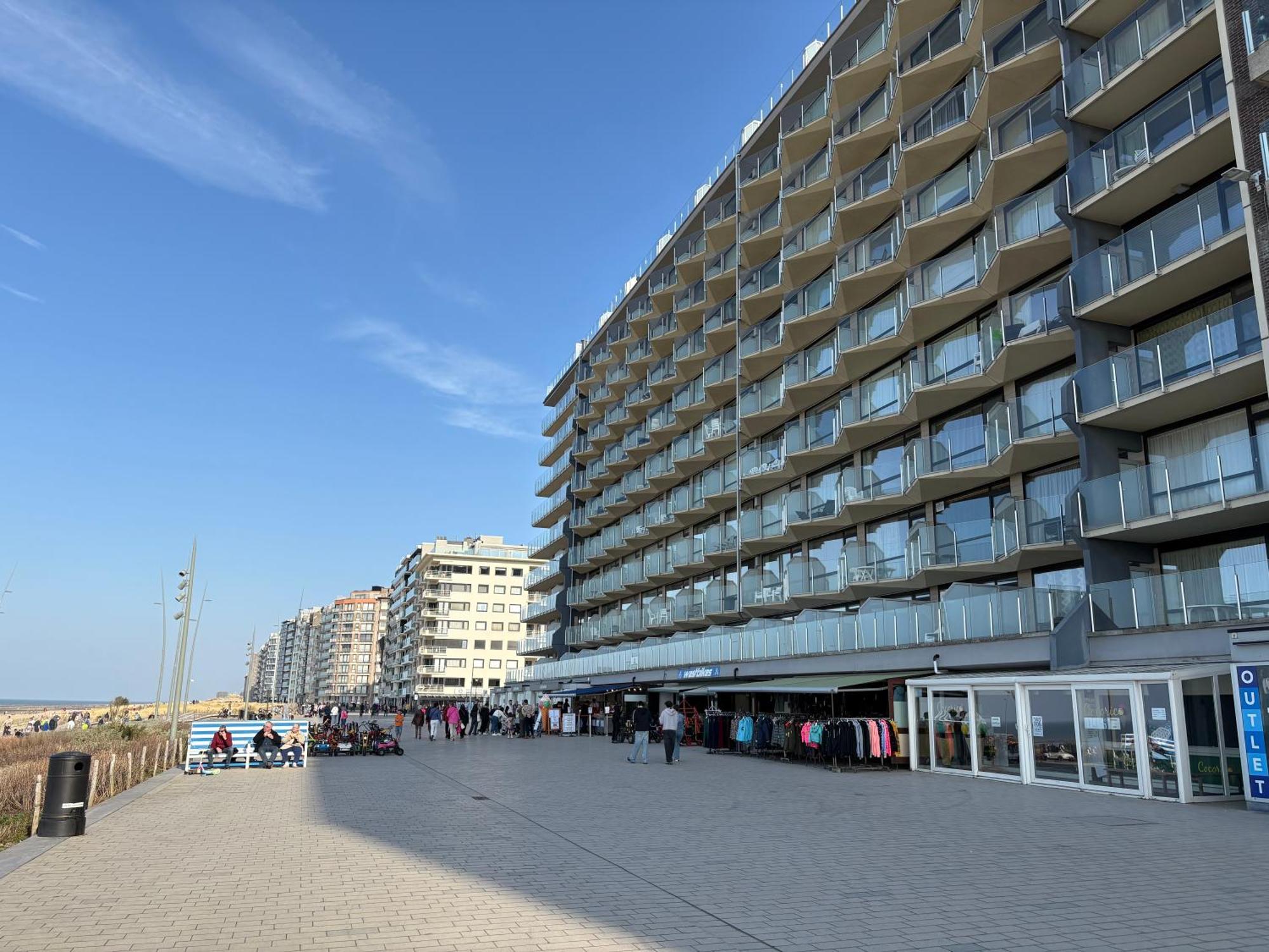 Apartamento Digue De Westende, Avec Coin Nuit, Piscine, Vue Et Fantastique Middelkerke