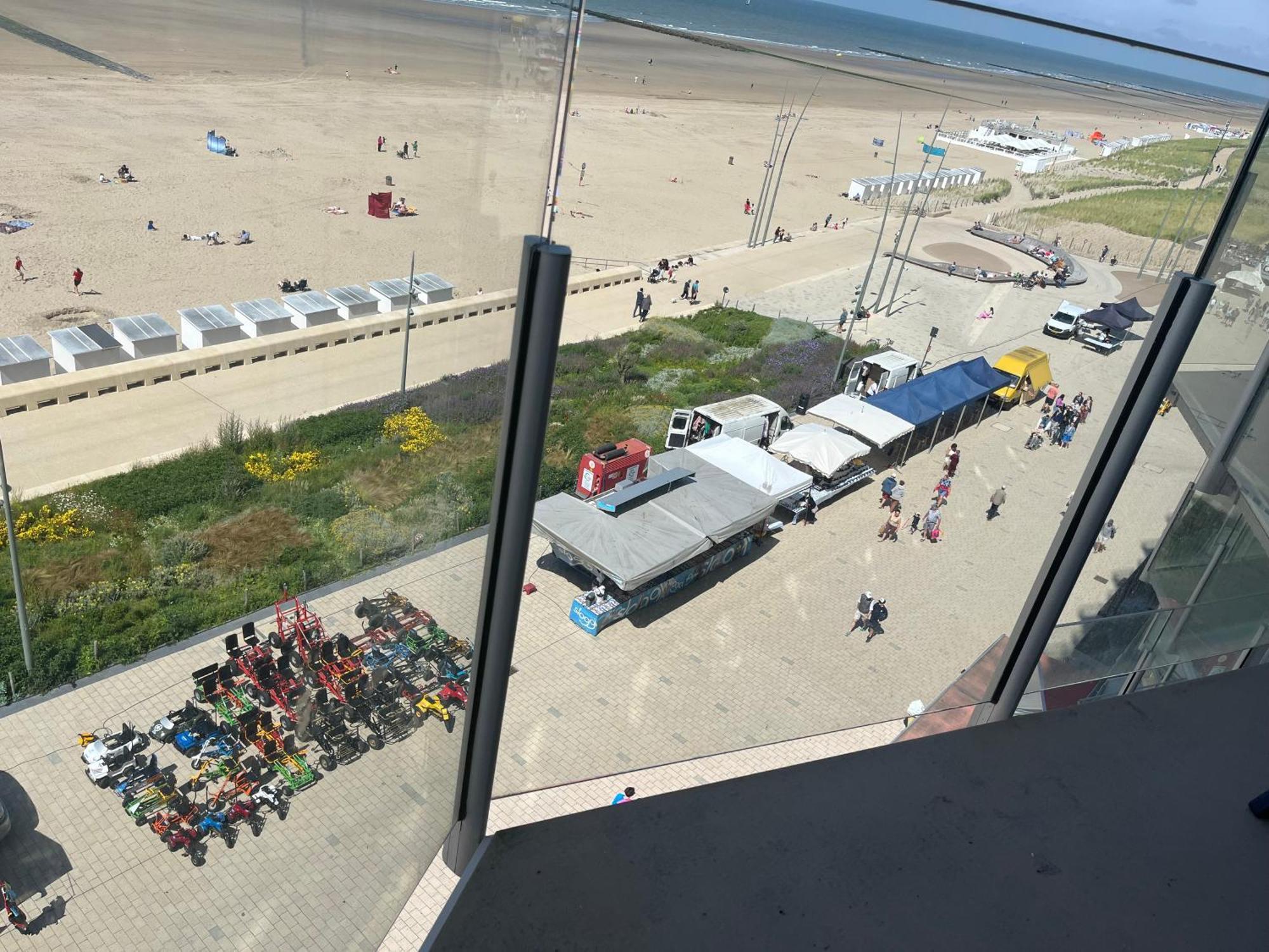 Digue De Westende, Avec Coin Nuit, Piscine, Vue Et Fantastique *